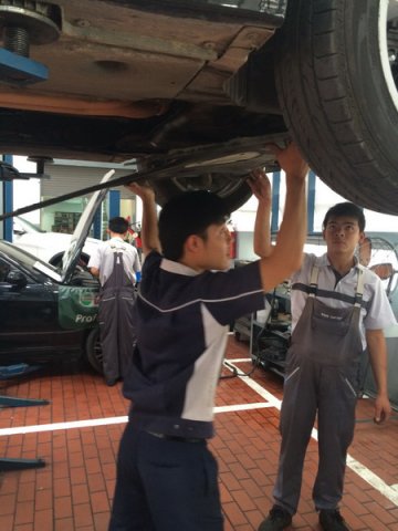 เรียนร่วมสถานประกอบการ : ช่างซ่อมประจำศูนย์บริการ BMW
