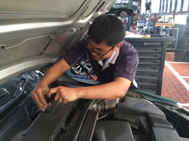 เรียนร่วมสถานประกอบการ : ช่างซ่อมประจำศูนย์บริการ BMW