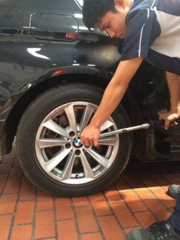 เรียนร่วมสถานประกอบการ : ช่างซ่อมประจำศูนย์บริการ BMW